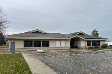 Kuna Library building with stucco on new addition